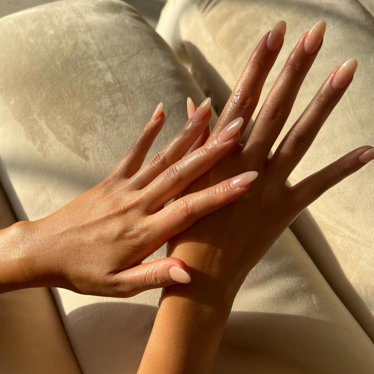 + Lux Unfiltered - N°24 Fountain of Youth Hand Cream - Vanilla Caviar